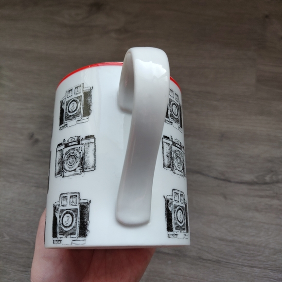 Queenwest Black-and-White Camera Sketches Mug - Picture 6 of 9